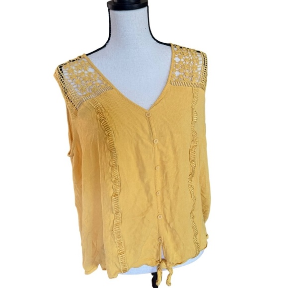 Lane Bryant Womens Tie Front Blouse Lace Detail Yellow Faux Button Up Size 20 - Picture 3 of 13
